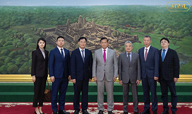 柬埔寨首相洪瑪奈會見金茂源環(huán)保集團(tuán)董事會主席張梁洪，展望中柬綠色產(chǎn)業(yè)合作