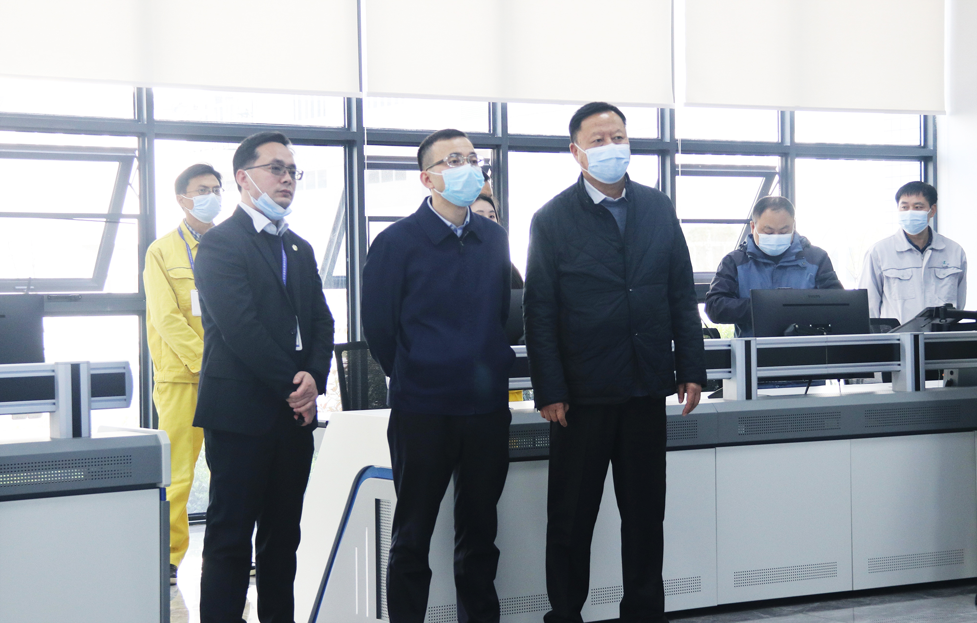 荊州市副市長金鵬一行蒞臨荊州園區(qū)調研指導